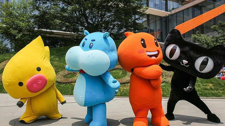 阿里“大马拉小车”